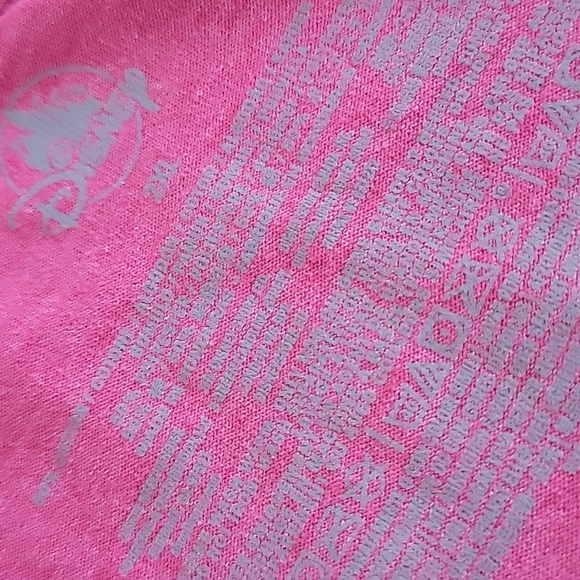 Disney Short Sleeve Tee 😍 Smile Ear to Ear! - Picture 7 of 7